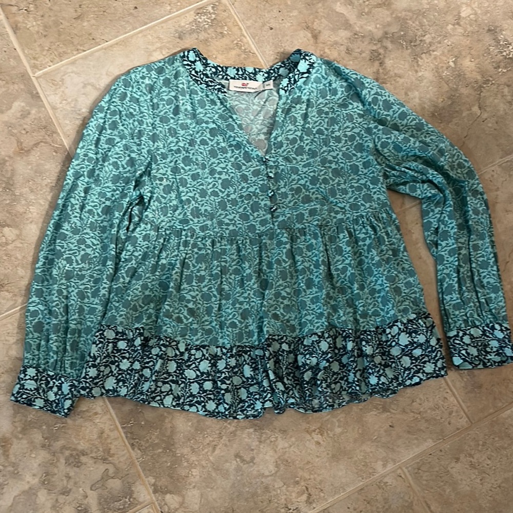 Women’s Vineyard Vines Shirt